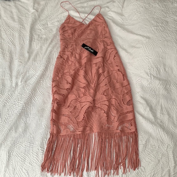 Dresses & Skirts - Khaleesi dress Salmon pink blondie boutique dress size 8